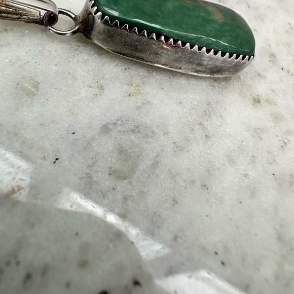 STERLING SILVER 925 Green turquoise Pendant. (Free necklace included) - Picture 5 of 5